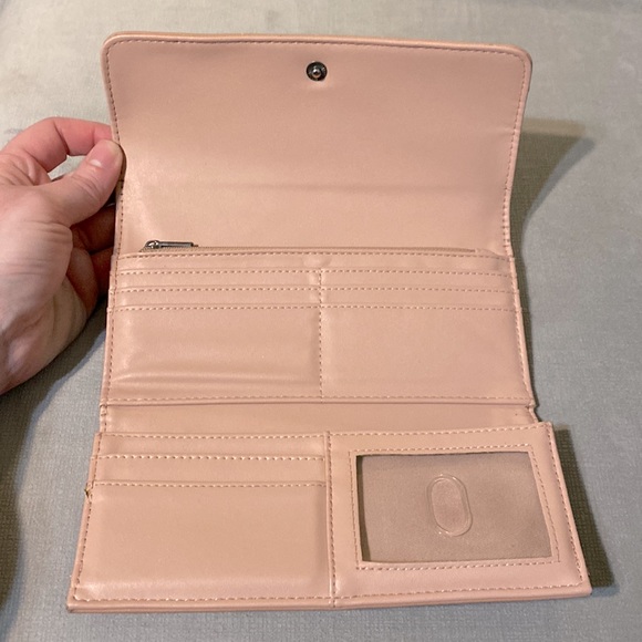 Universal Thread Bags Universal Thread Womens Wallet Poshmark